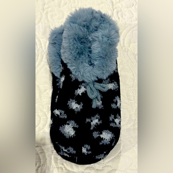 New Unbranded Black and Gray Slipper Socks - Picture 1 of 2